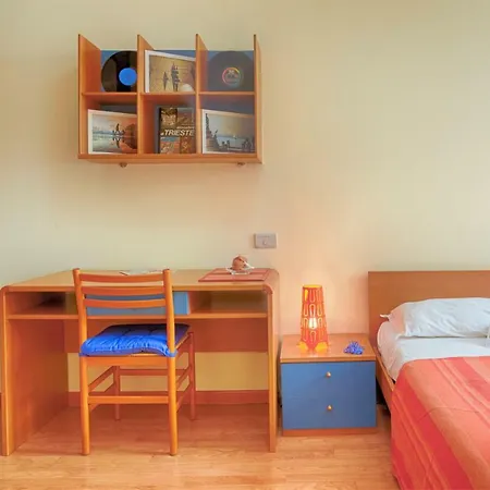 San Giacomo Modern Flat Daire